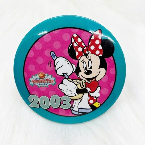 🔮 5/$25 Disney Minnie Mouse Paradise Pier Hotel 2003 Pin‎ - Picture 1 of 3